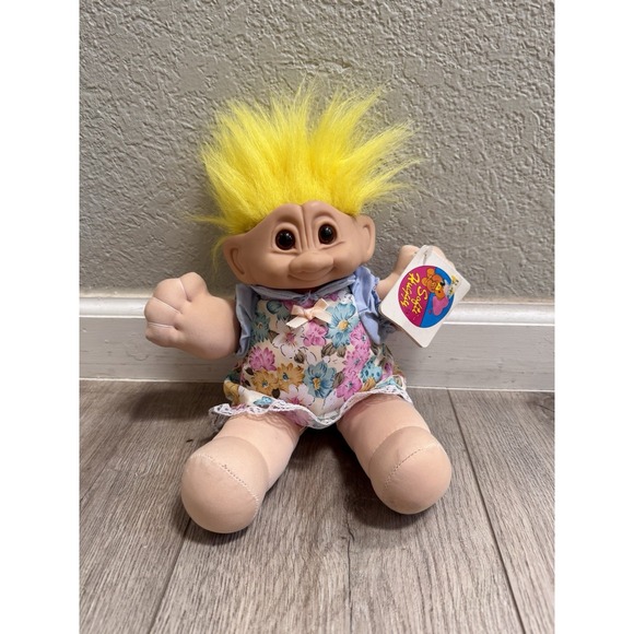NWT Vintage Softi Huggy Troll Doll Plush Soft‎ body  Yellow Hair 1987 - Picture 1 of 6